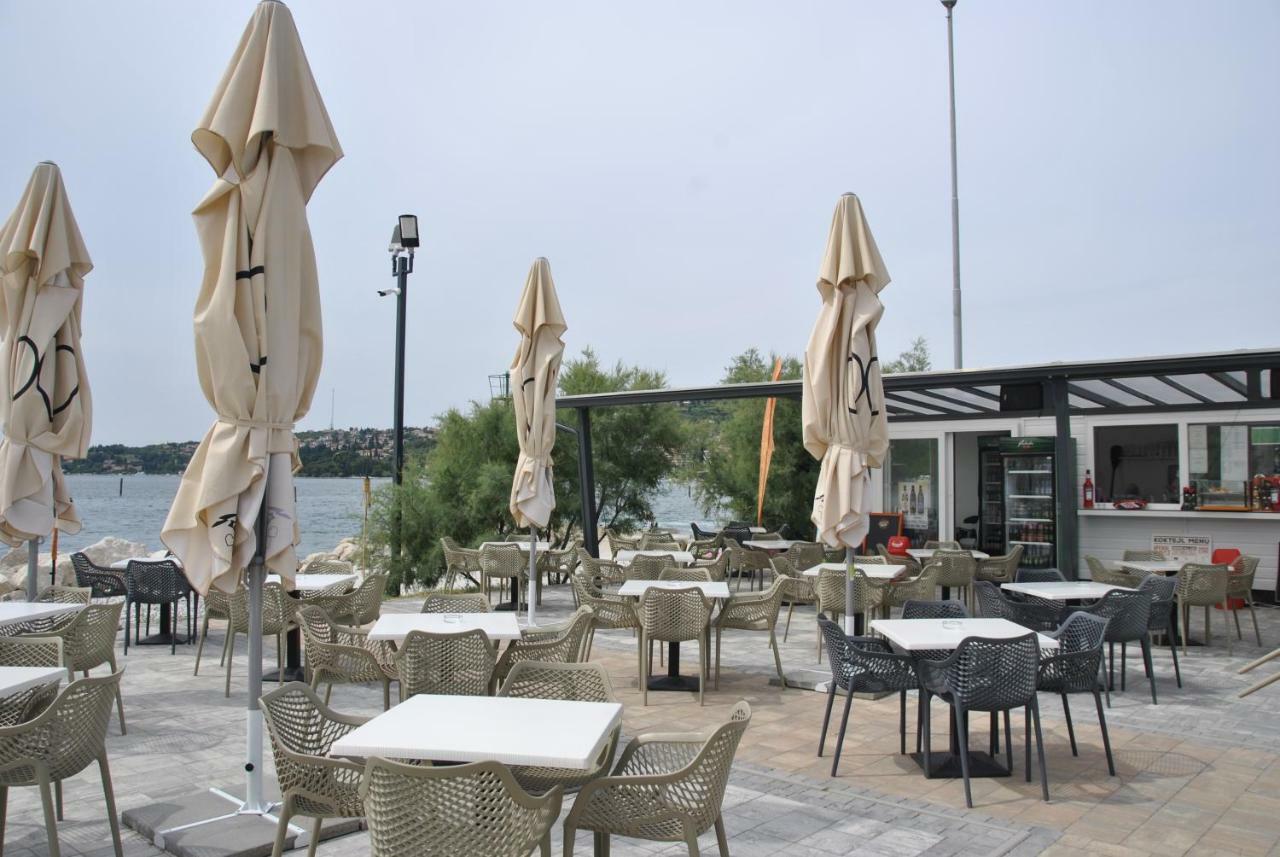 Villa Marina Seahouse Portoroz Lucija Exterior foto