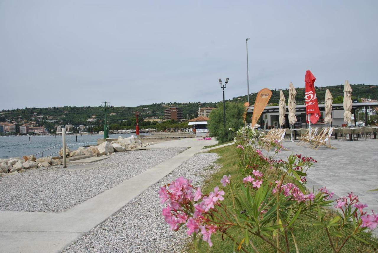 Villa Marina Seahouse Portoroz Lucija Exterior foto