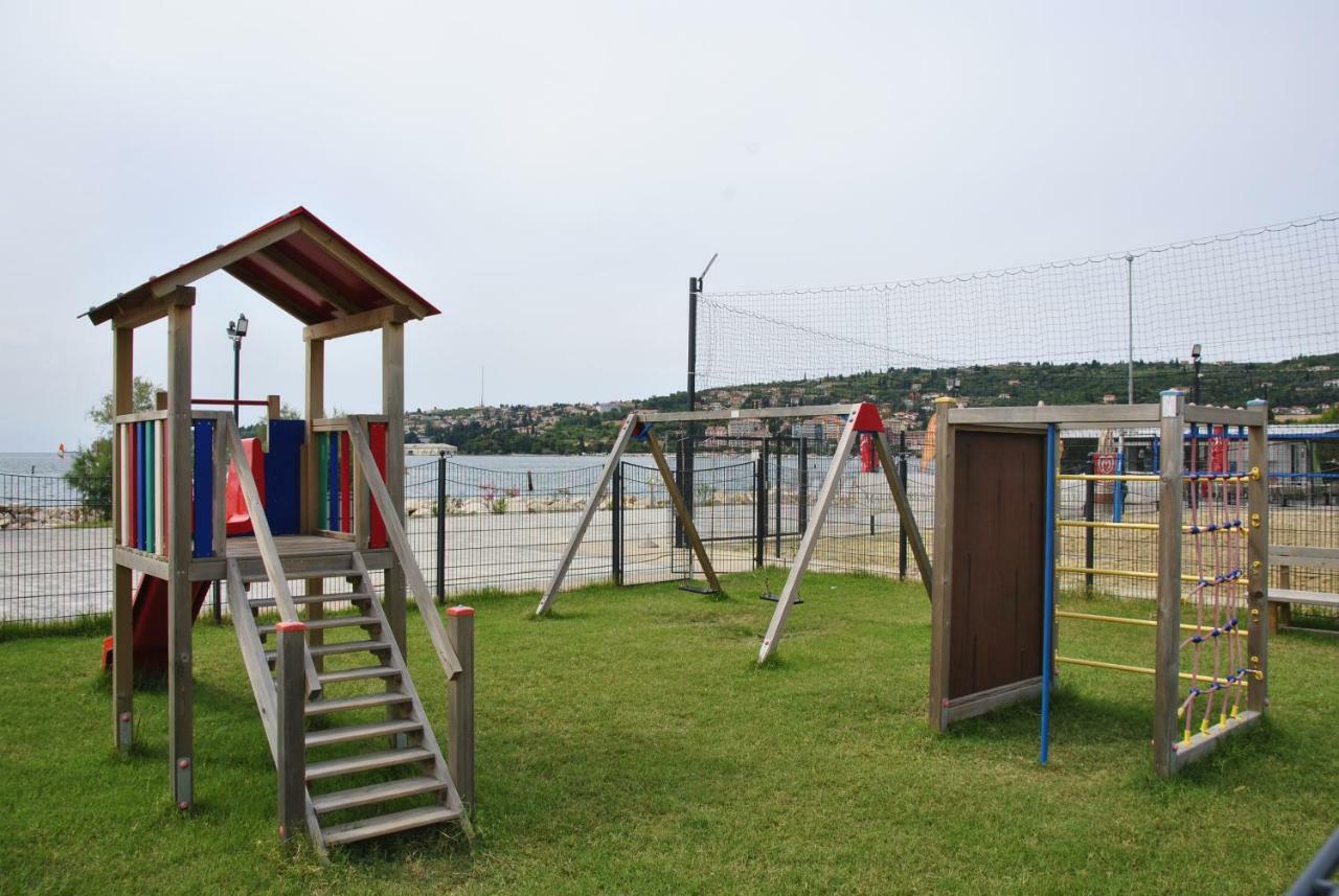 Villa Marina Seahouse Portoroz Lucija Exterior foto
